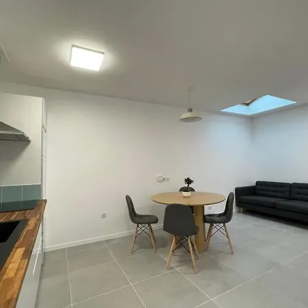 Holiday home Guestready - White Lines In Downtown *
