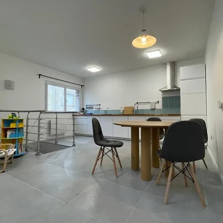 Tatil Evi Guestready - White Lines In Downtown